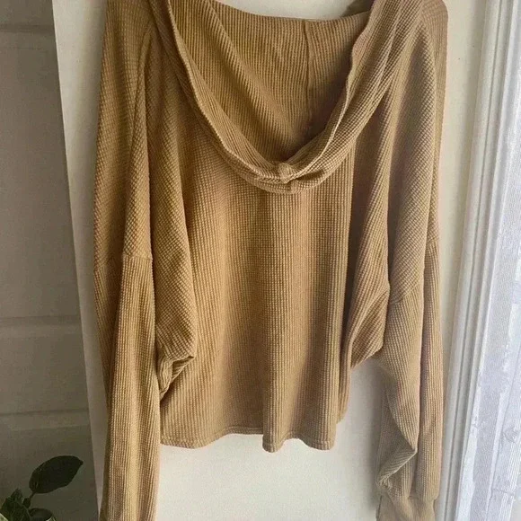 Offline by Aerie Waffle Knit Hoodie Sweatshirt Oversized XL V Neck Cropped Camel - Picture 8 of 10